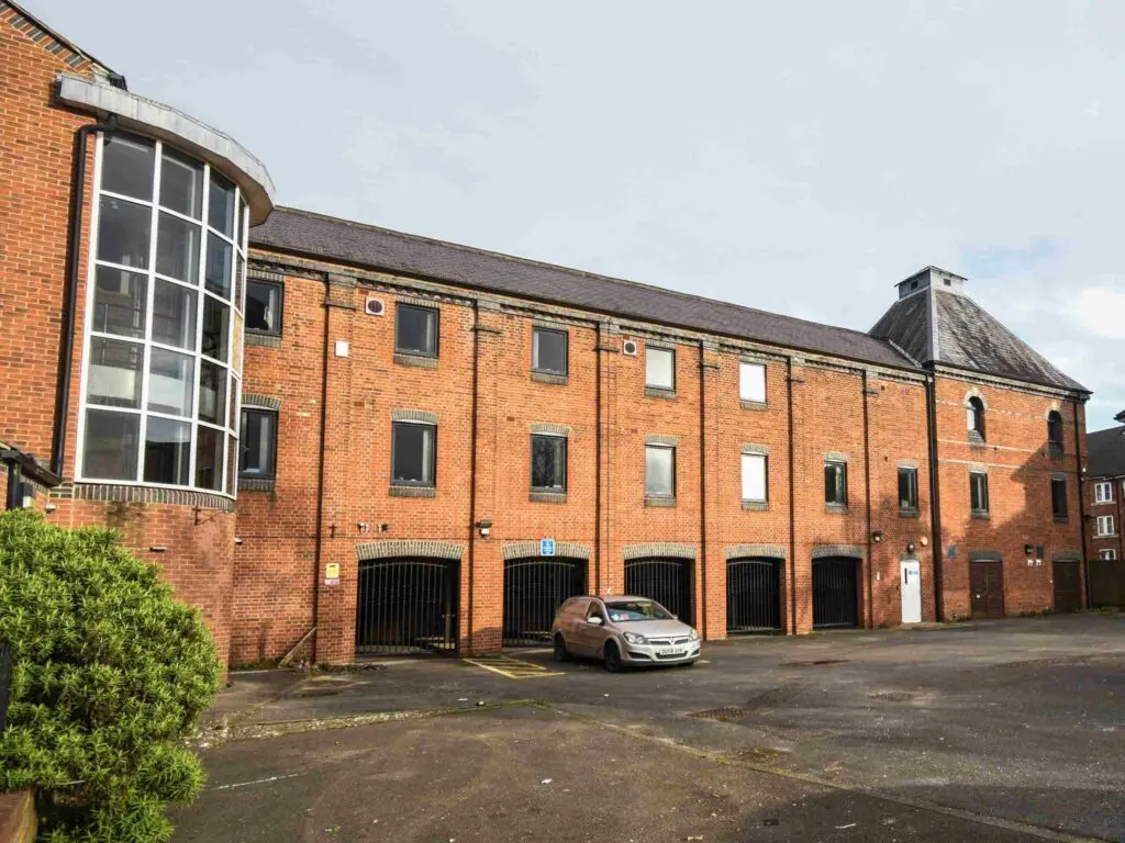 Old Maltings – 21-Apartment Conversion & New Homes in Abingdon – architectural project image 7