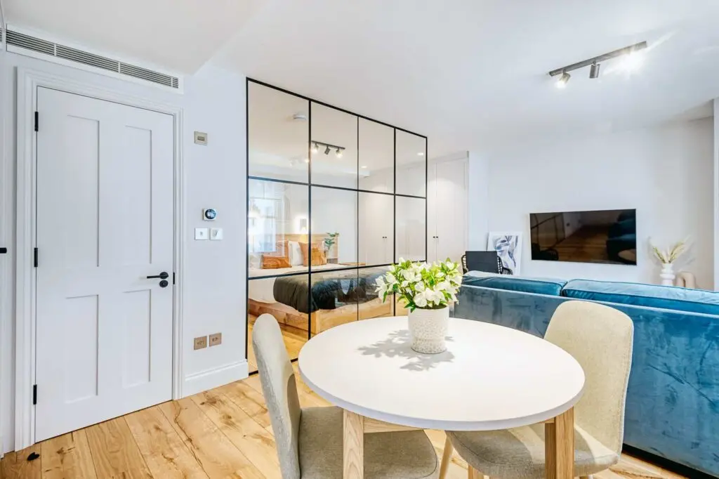 25 Coleherne Road – 10 Studio Apartments in Kensington – architectural project image 2