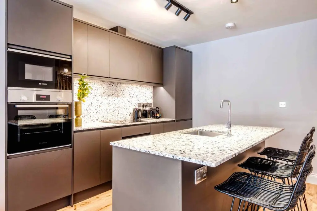 25 Coleherne Road – 10 Studio Apartments in Kensington – architectural project image 12